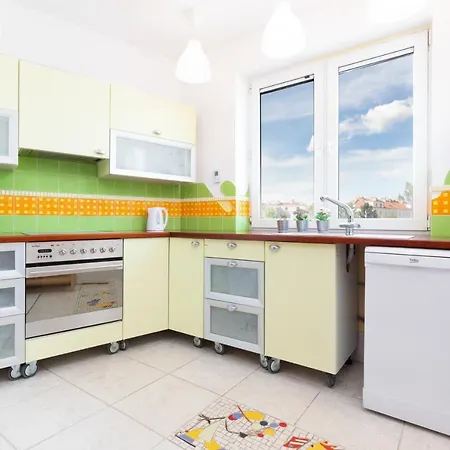 Center Redlowska By Renters